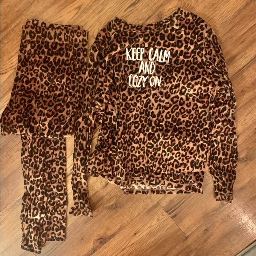 Cuddl Duds Leopard Print Pajama Set - Brown